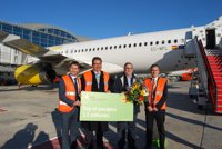 Un viajero procedente de Barcelona se convierte en el pasajero 13 millones del aeropuerto Alicante-Elche