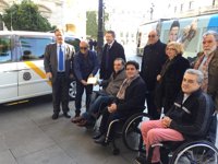 Cuatro municipios andaluces entre los que más cuota de taxis accesibles tienen, según la Fundación ONCE y el Cermi
