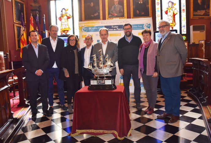 Presentación del trofeo Ciutat de Palma de Vela