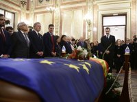 El Rey acude a despedir a Marín, "un hombre de Estado" que defendió "con pasión" el interés general