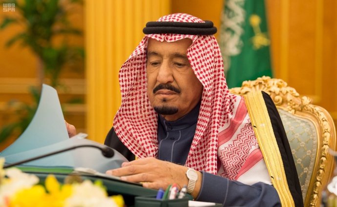 El rey Salman bin Abdulaziz Al Saud de Arabia Saudí