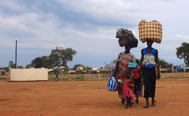 Refugiados sursudaneses llegan a Uganda