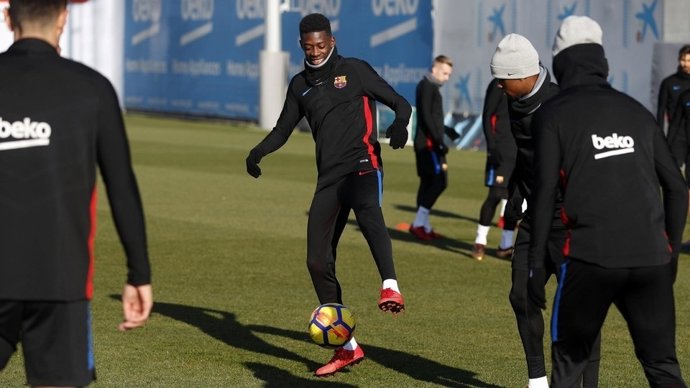 Dembele entrenando con el Barcelona