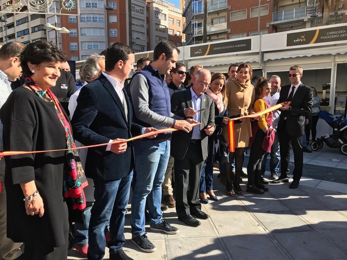 Diputación y Ayuntamiento inauguran la Feria Gastronómica 'Sabores Almería'.