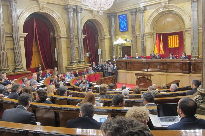 Hemiciclo del Parlament durante el pleno
