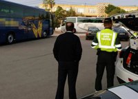 La Guardia Civil intercepta a dos conductores de autobuses escolares bajo los efectos de drogas