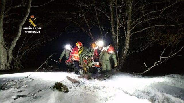 Rescate en la Cueva de Valporquero (León)