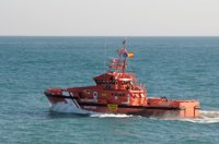 Rescatados nueve magrebíes de una patera a 25 millas de la costa de Almería