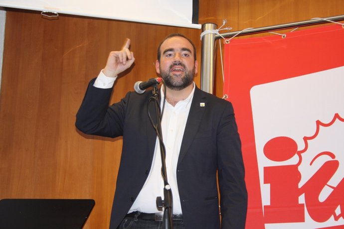 El candidato de IU a la Alcaldía de Granada, Francisco Puentedura