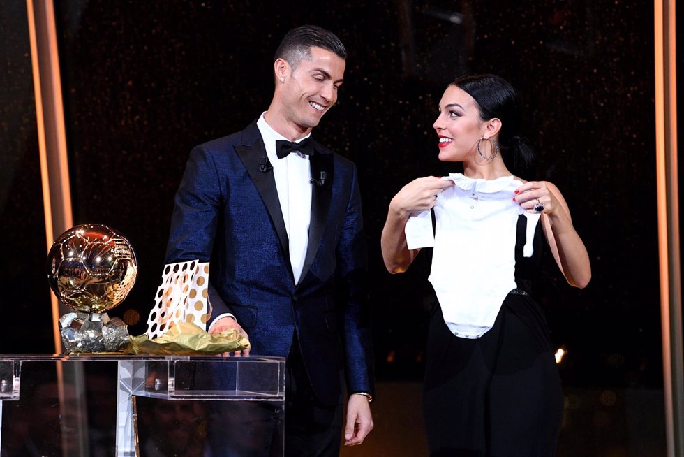 CRISTIANO RONALDO Y GEORGINA