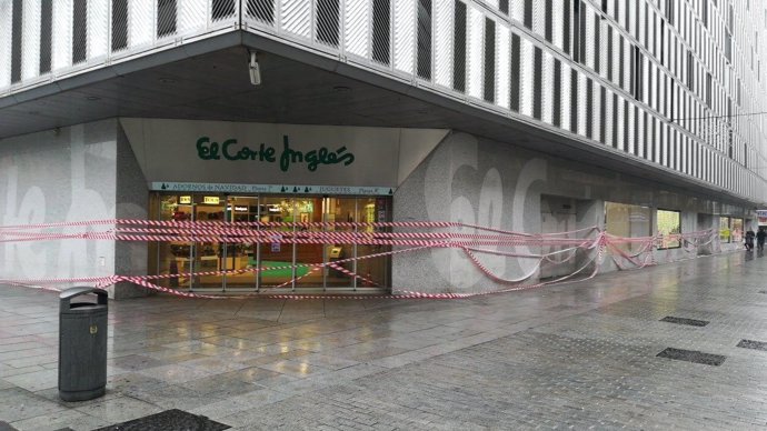 Acción del sindicato LAB contra el Corte Inglés de Pamplona