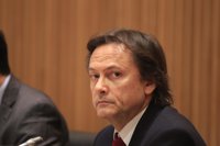 Transparencia Internacional plantea veinte medidas para luchar contra la corrupción en España