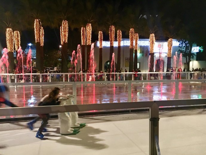 Pista de hielo en Tomares (Sevilla)