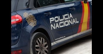 Detenido un joven por intentar atropellar mortalmente a la expareja de su novia