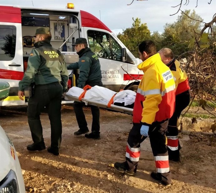 Rescate de guardias civiles y medios sanitarios