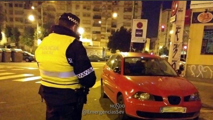 Policía Local durante el dispositivo de noche del viernes