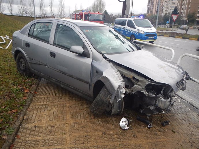 Accidente de tráfico en la Avenida Navarra de Pamplona