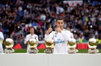 Cristiano Ronaldo ofrece su quinto Balón de Oro al Bernabéu