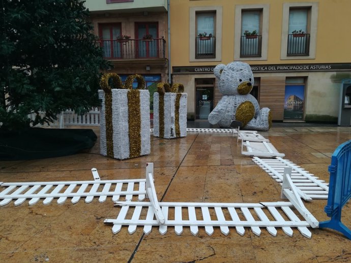 Actos vandálicos en Oviedo, 