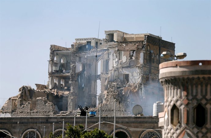 El Palacio Republicano en Saná, afectado por los combates
