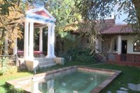 Un hotel rural de Aljucén recrea una casa romana para trasladar a los huéspedes a la época