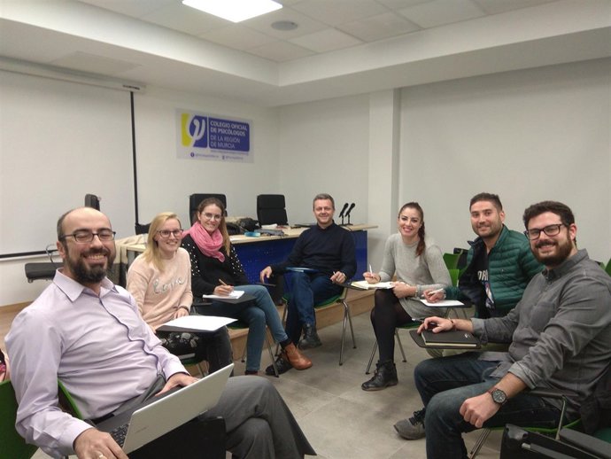 Miembros del grupo de trabajo en Psicología de la Actividad Física y el Deporte