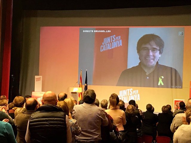 Carles Puigdemont en un acto en Mollerussa