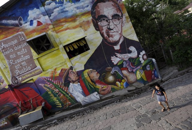 Mural del arzobispo Oscar Arnulfo Romero en El Salvador