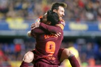 El Barça responde a la presión con Suárez y Messi