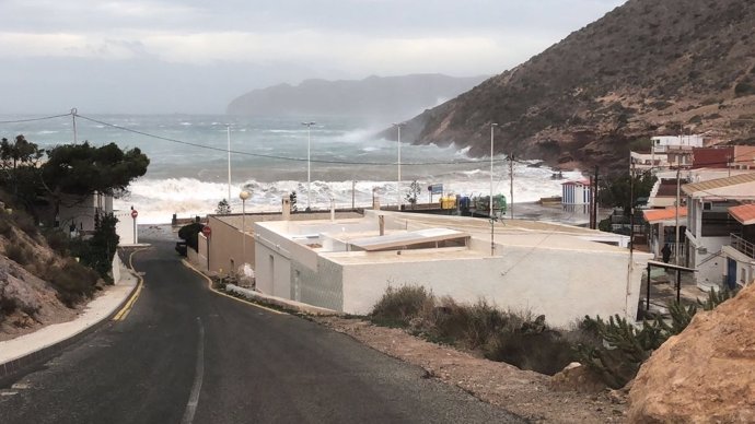 Olas por temporal borrasca en Cartagena