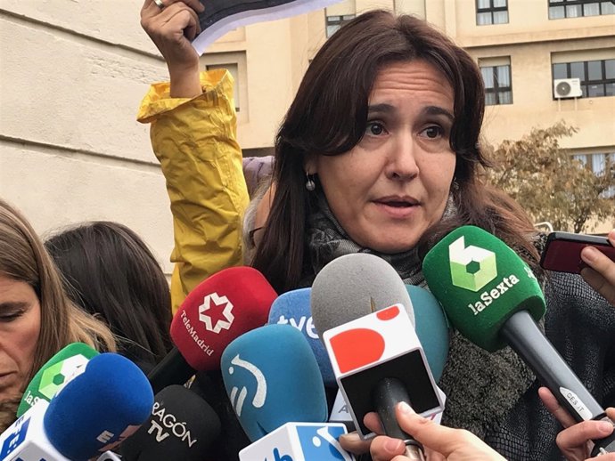 L.Borràs (JuntsxCat) delante del Museo de Lleida