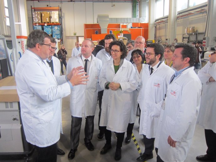 M.Rovira (ERC) visitando las instalaciones de Leitat Technological Center