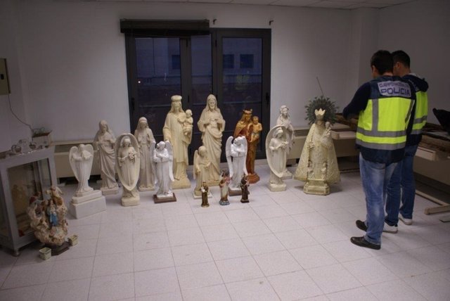 Estatuas recuperadas en Orihuela