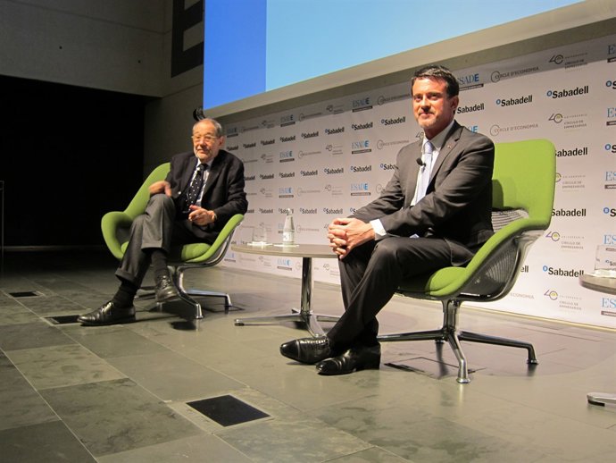 Exprimer ministre francès Manuel Valls, exsecr.General de l'Otan Javier Solana