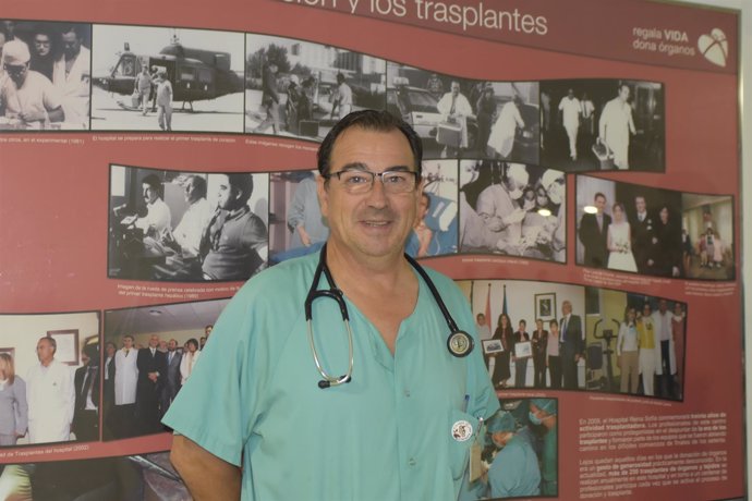El coordinador de trasplantes del Reina Sofía Juan Carlos Robles