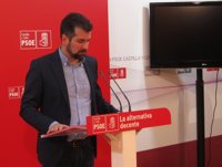 Tudanca acusa a De Santiago-Juárez de intensificar "chantajes" a alcaldes por la ordenación del territorio