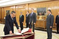 Sánchez Melgar jura su cargo como fiscal general del Estado ante el Rey