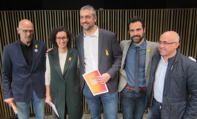 Los candidatos de ERC R.Romeva, M.Rovira, B.Solé, R.Torrent, O.Peris