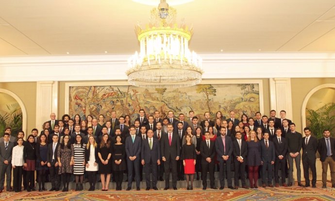 El Rey recibe en audiencia a los becados de Iberdrola
