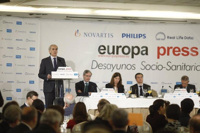 Desayuno con Enrique Ruiz Escudero, consejero de Sanidad de Madrid