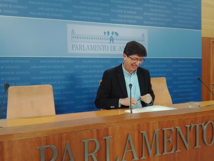 El presidente y portavoz parlamentario de Ciudadanos Andalucía, Juan Marín