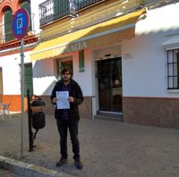 IU reclama la restitución del autobús urbano de Carmona tras renunciar la empresa encargada