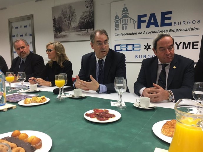 Burgos.- Reunión Confederación de Asociaciones Empresariales de Burgos (FAE)