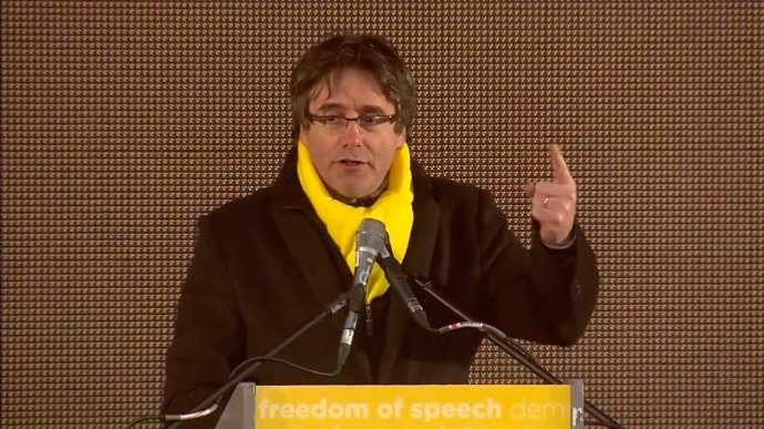 Puigdemont parla desde Brusel.les