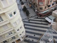 La población sigue cayendo en Cantabria en el primer semestre pese a ganar habitantes por migraciones