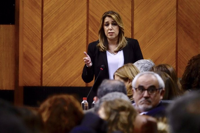 La presidenta de la Junta de Andalucía, Susana Díaz, en el Pleno del Parlamento