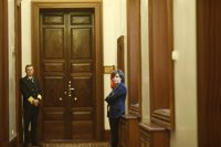 Santamaría aconseja a Iceta dejar a los jueces trabajar antes de "ocurrencias" como pedir indultar al exGovern