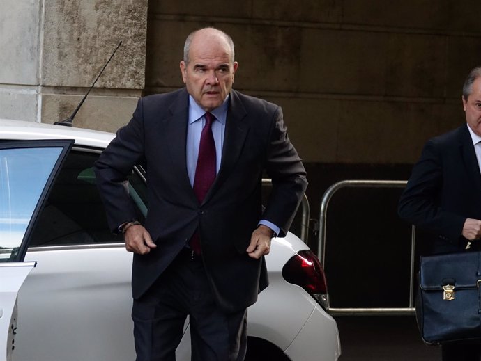 Manuel Chaves llega a la segunda sesión del juicio del caso ERE