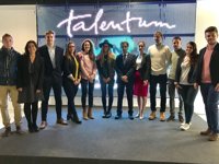 Junta y Telefónica reúnen a más de 300 jóvenes beneficiarios de las Becas Talentum de 'Andalucía Open Future'