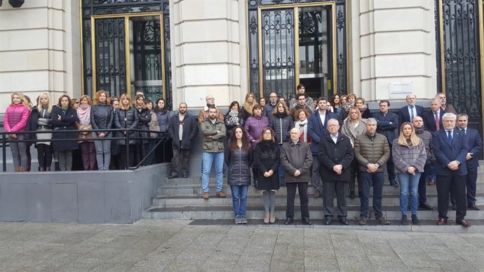 Minut de silenci per Victor Laínez